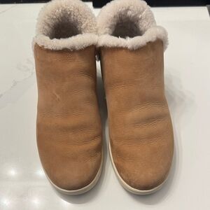 OluKai Tan Shearling-Lined Slip-On Booties